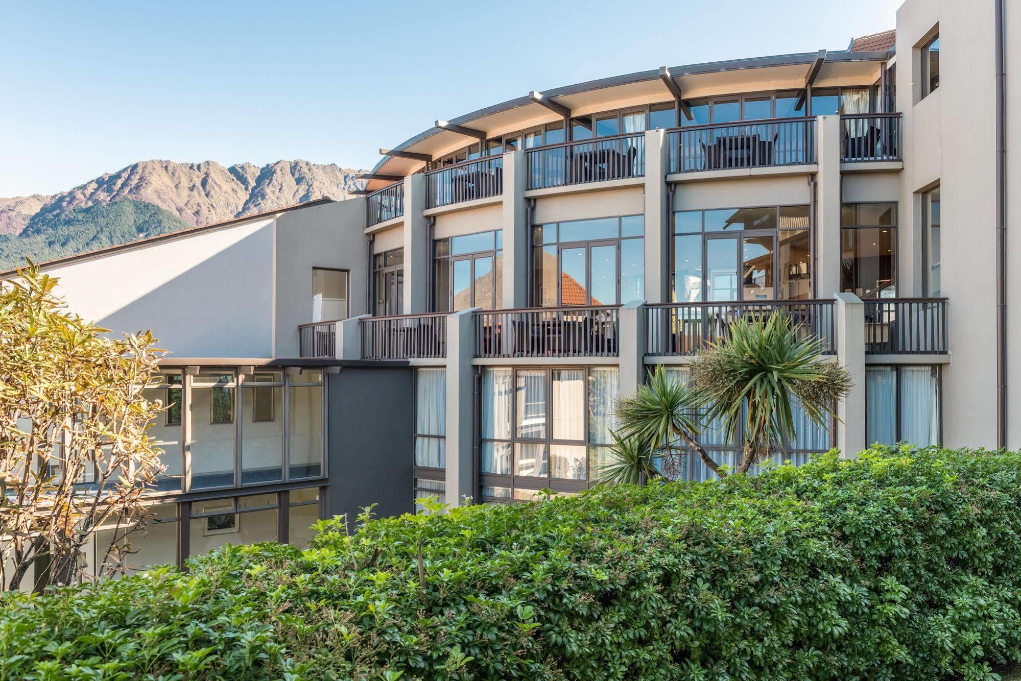 Copthorne Hotel & Resort Lakefront Queenstown Exterior foto